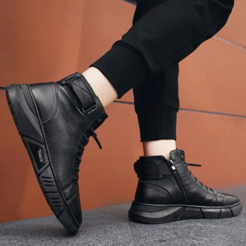 Black Cozy Leather Boots™