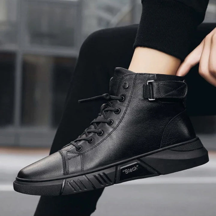 Black Cozy Leather Boots™