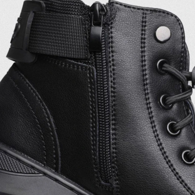 Black Cozy Leather Boots™