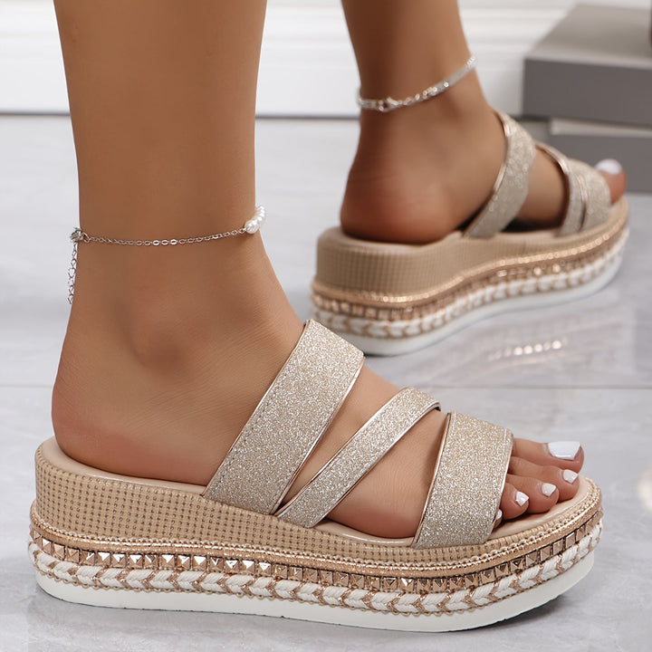 Liliana | Comfortable summer sandals with thick sole