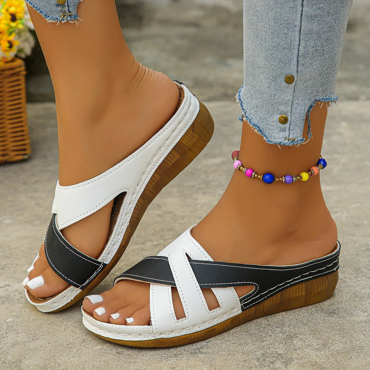 Women's Leather Cross-Strap Sandals Low Heel Summer Beach Shoes