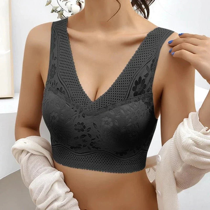 Erin™ | Luxurious lace bra for irresistible self-confidence